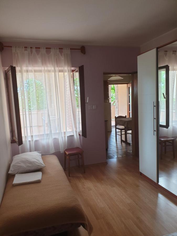 Apartments Davorka Banjol Esterno foto