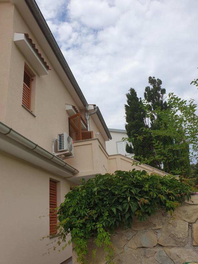 Apartments Davorka Banjol Esterno foto